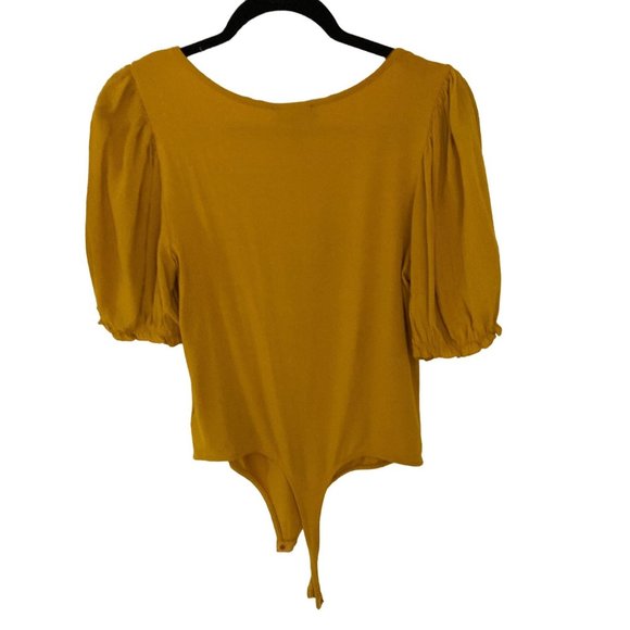 NWT  JESSICA SIMPSON NOA TEXTURED BODYSUIT GOLDEN YELLOW Large - Picture 4 of 7